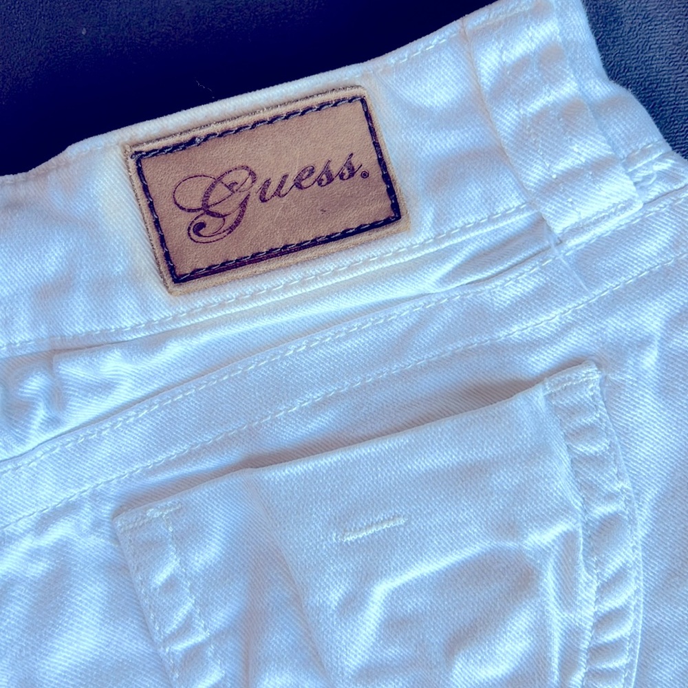 Tiny Guess Shorts - image 4